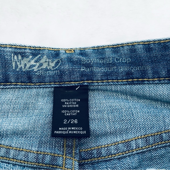 Mossimo, Boyfriend Crop Jeans, Hand-painted Back Pockets, Size 2 - Picture 10 of 14